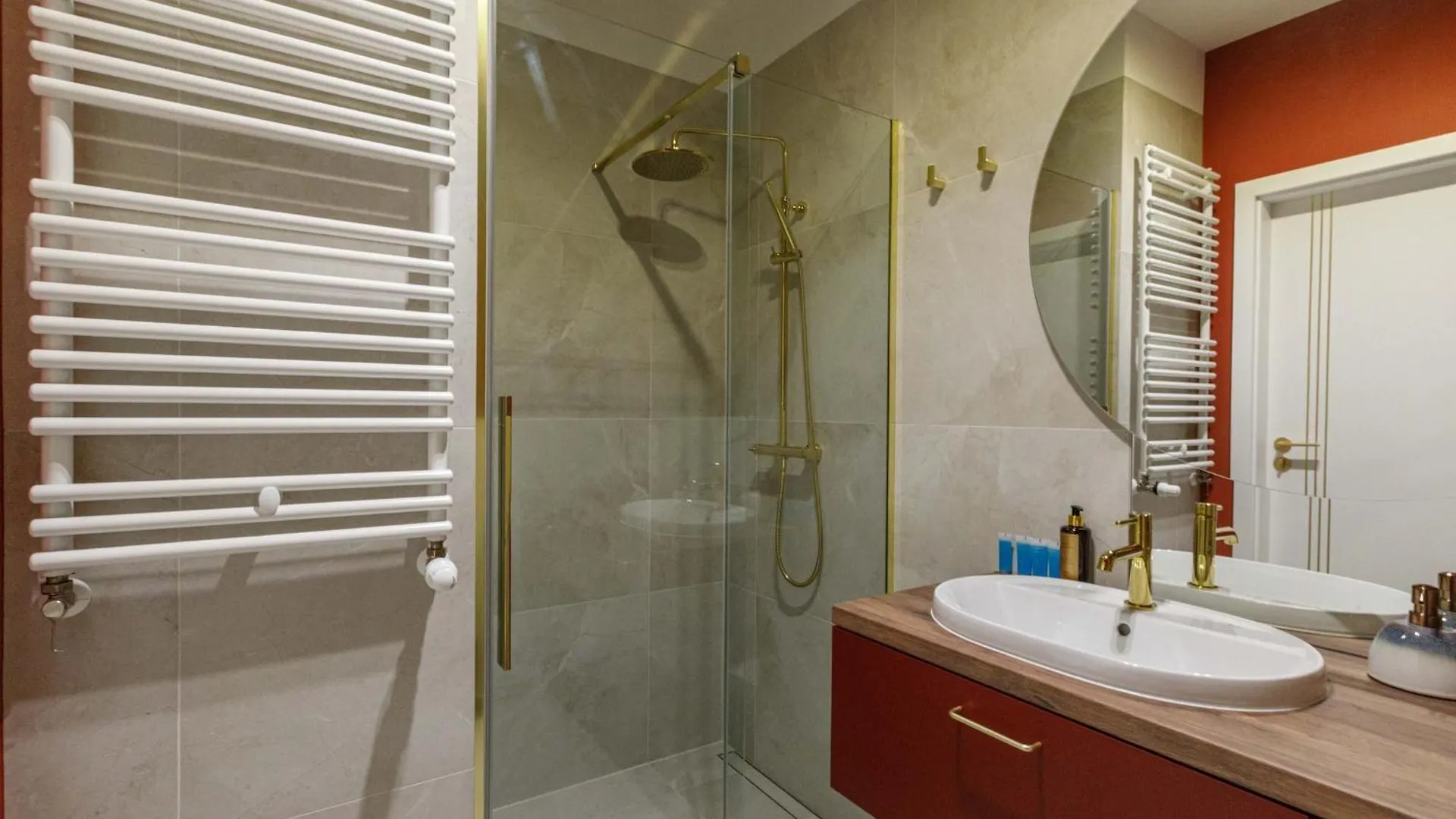 ורוצלב Quorum Apartments By Uniquerent
